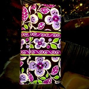 Vera Bradley trifold wallet
